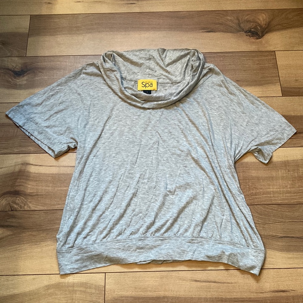 St John Spa gray loose neck t shirt. Size M
